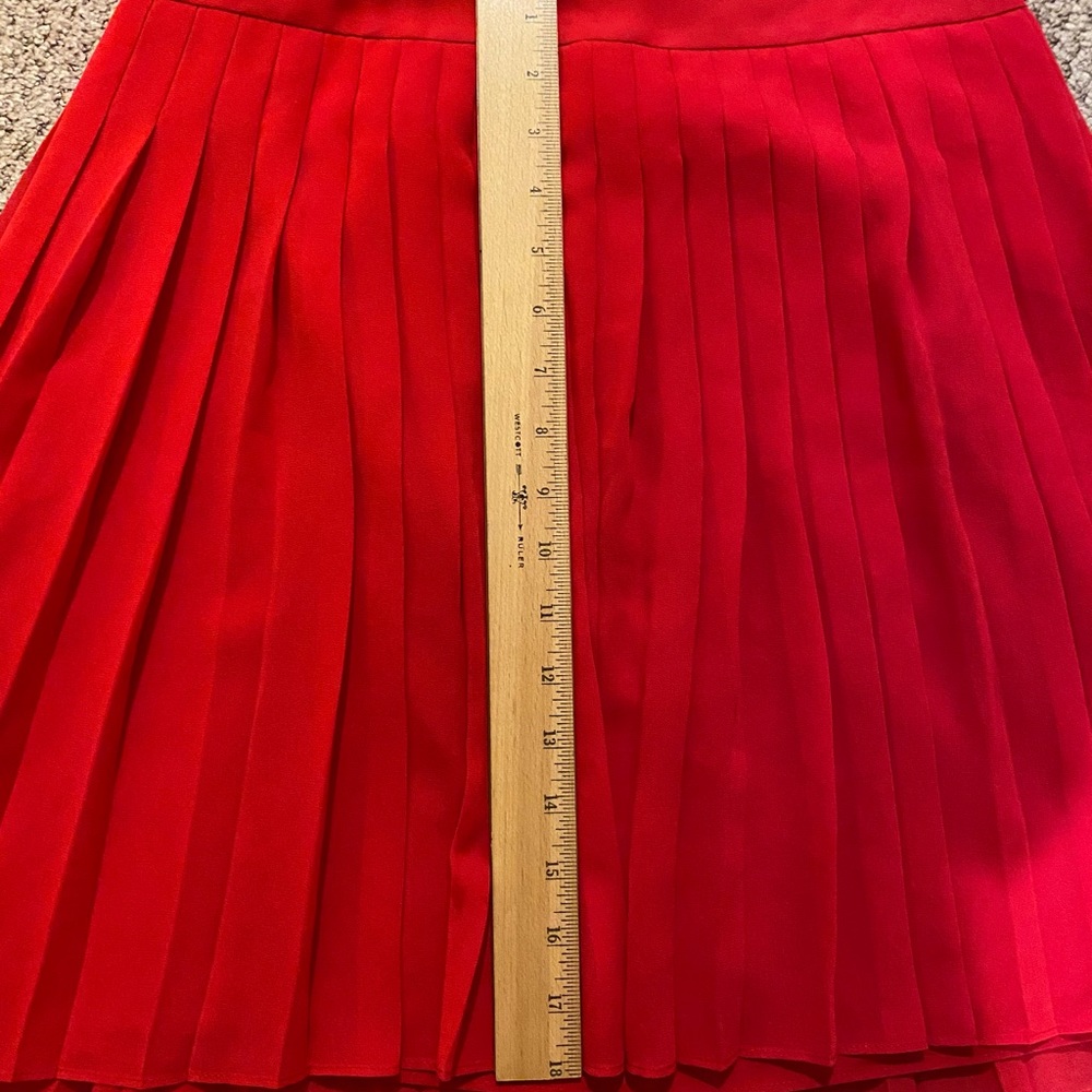 NWOT Ann Taylor Loft red pleated skater skirt A Line skirt size 2 - Picture 7 of 7
